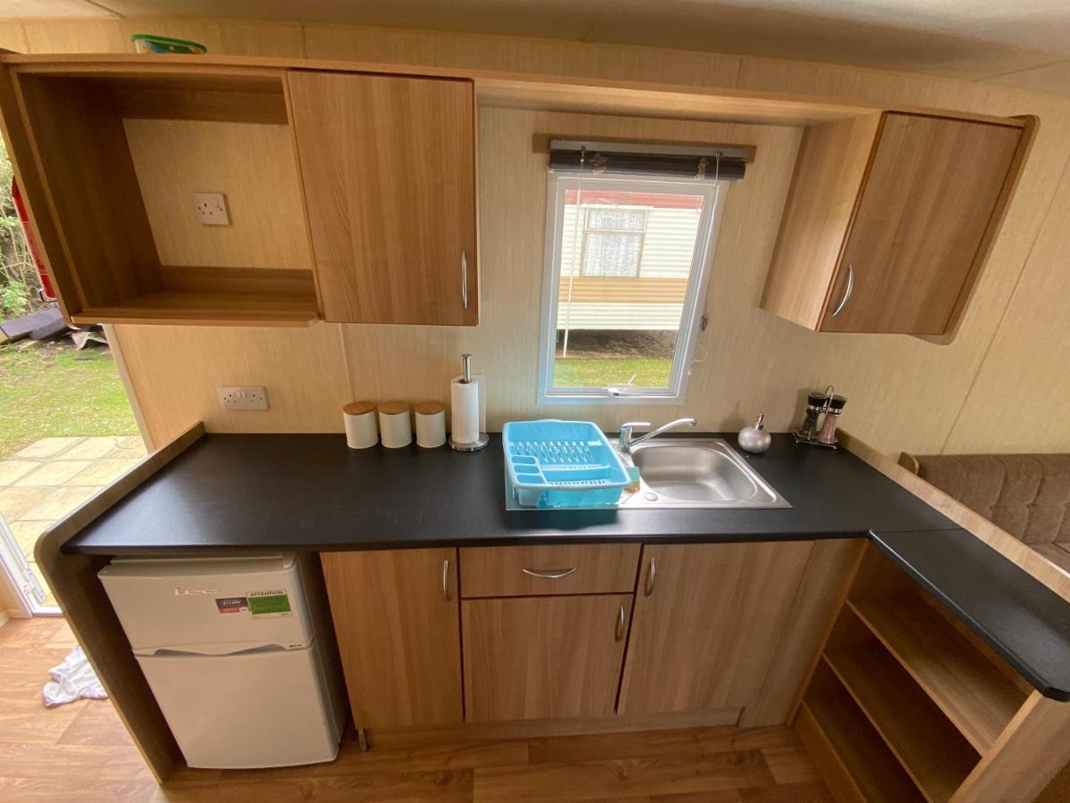 3 Bed 8 Berth Caravan In California Cliffs - M1 Great Yarmouth Exteriör bild